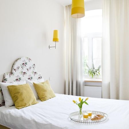 Bright Apartment In Old Town By Urban Rent Vilnius Luaran gambar